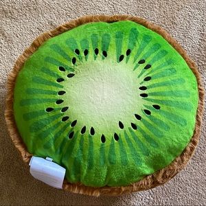 squishable kiwi